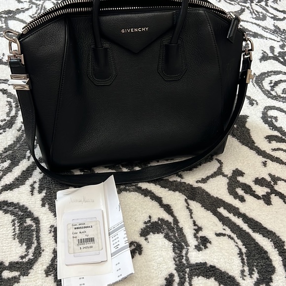 Givenchy Antigona Medium - Picture 5 of 6